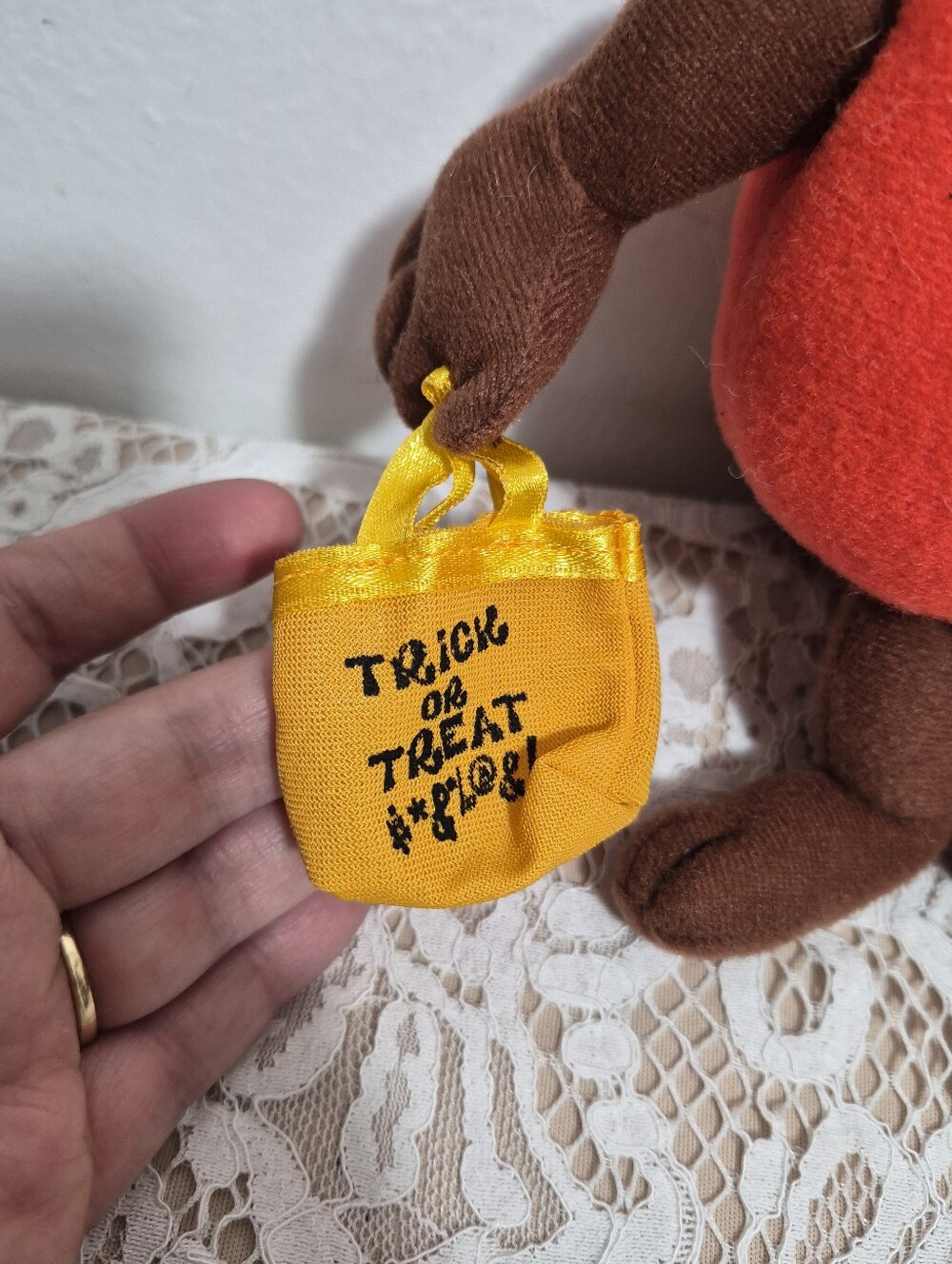 Taz Halloween Plush - Picture 7 of 8